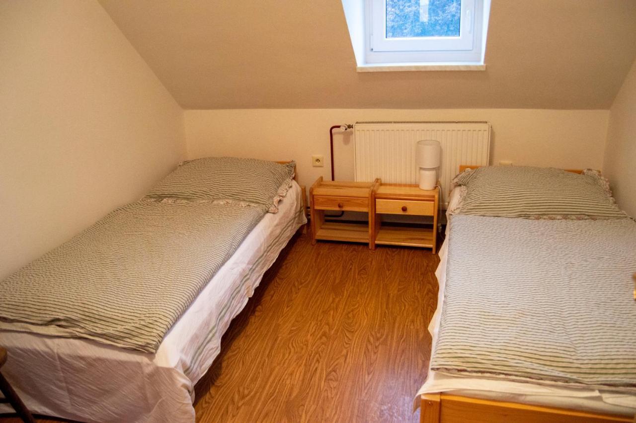 Penzion Holacky Dolní Dunajovice エクステリア 写真